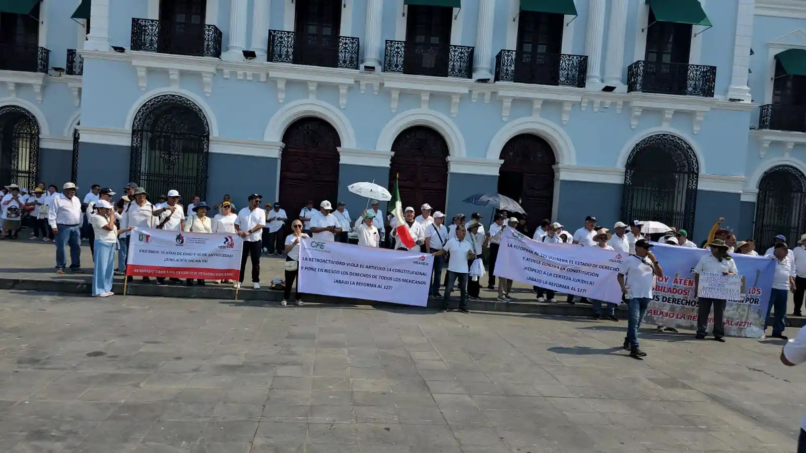 Sindicatos de Tabasco exigen la derogación de la Ley ISSET en el Día del Trabajo