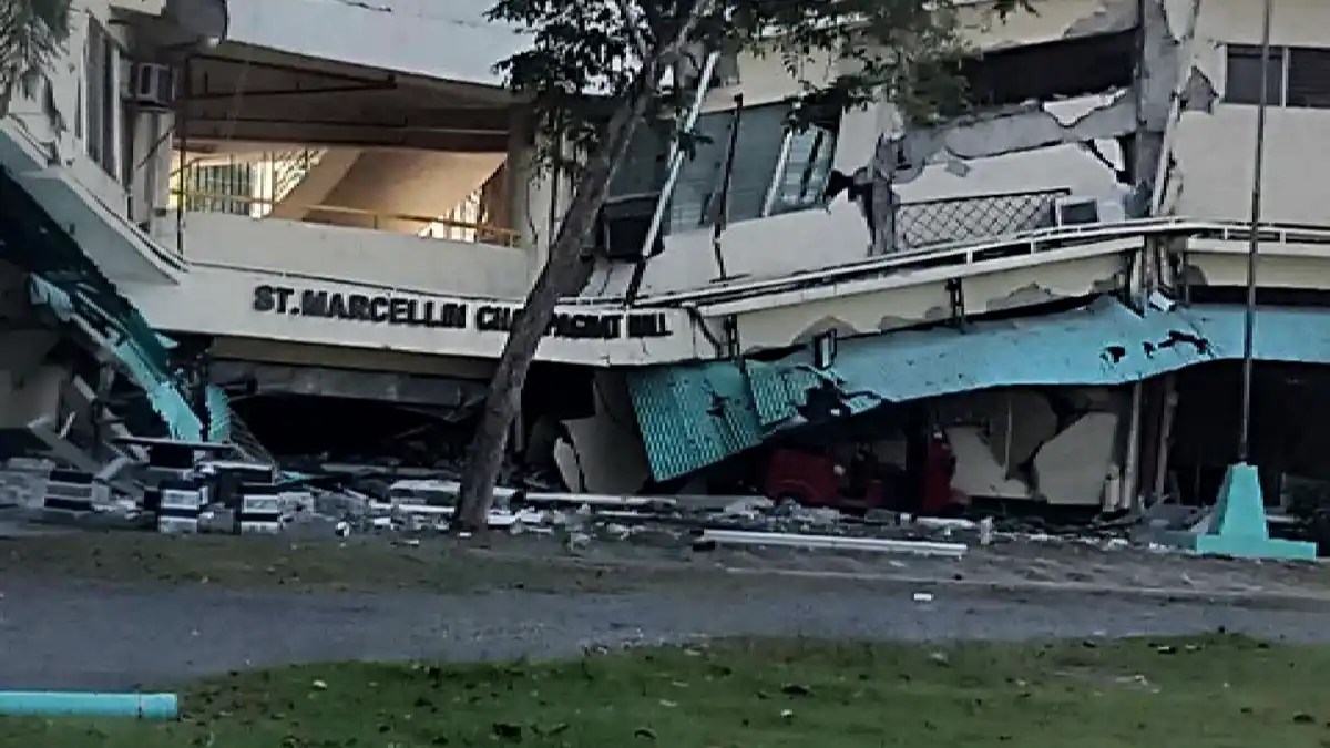 Terremoto de magnitud 7.8 sacude Filipinas y deja 35 muertos