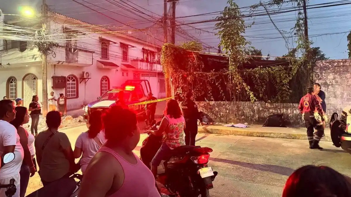 Encuentran feto en banqueta de Huimanguillo