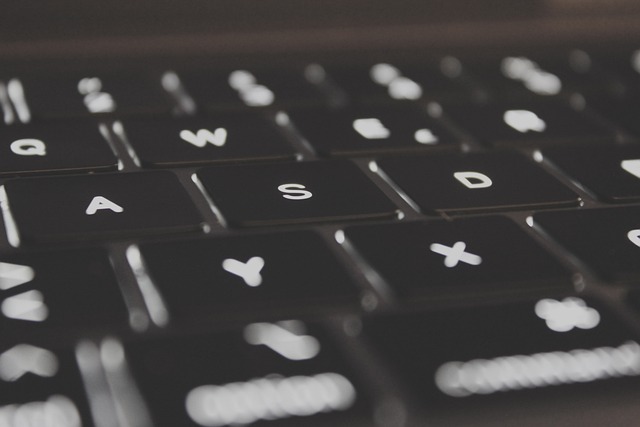 Computer Keyboard with White Letters | Change Adaptive