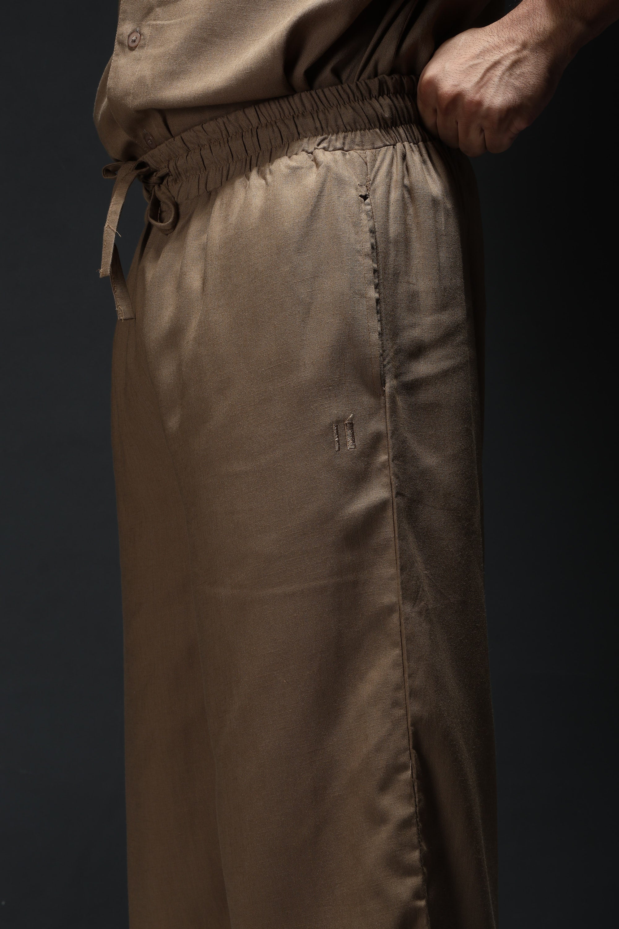 Chapter 2 Clothing - High Quality Gradient Image - Full HD