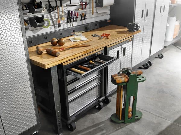 Extreme heavy duty work bench: Ram Cave Garage Design Ideas
