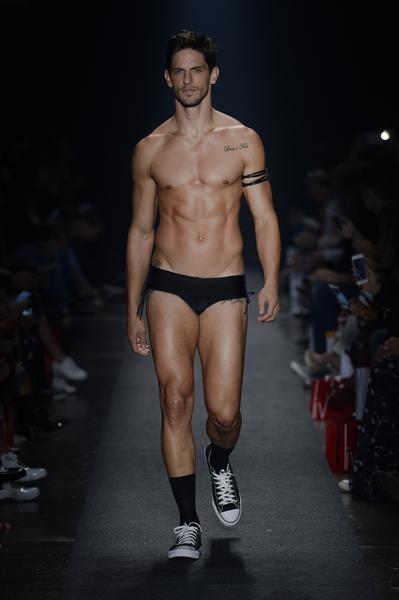 Miro Moreira para Amir Slama SPFWN41 (Divulgação)