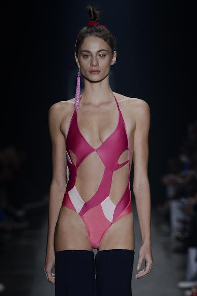 Barbara Cavazotti para Amir Slama SPFWN41 (Divulgação)