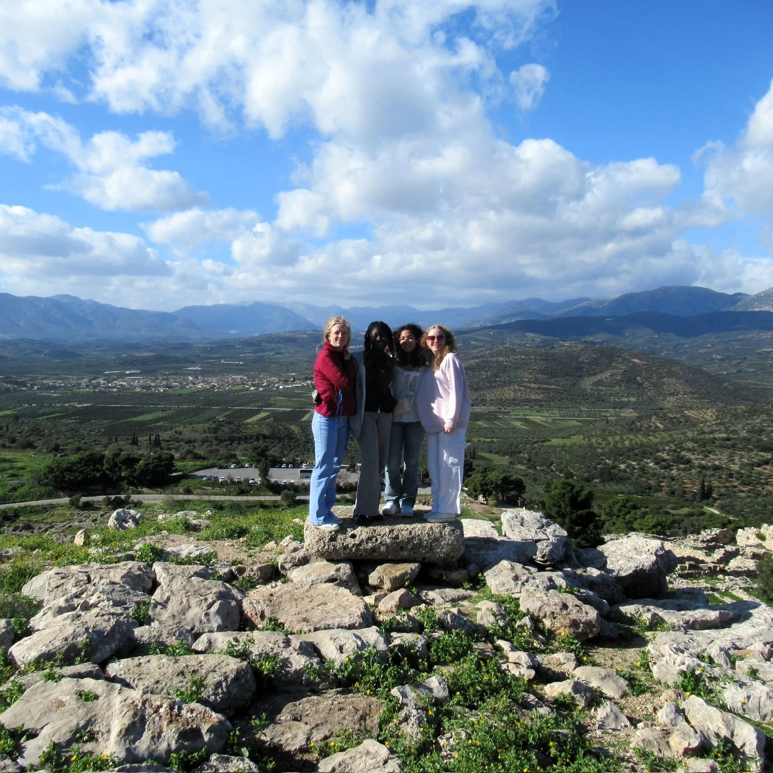 Academics-upperschool-interesession-greece