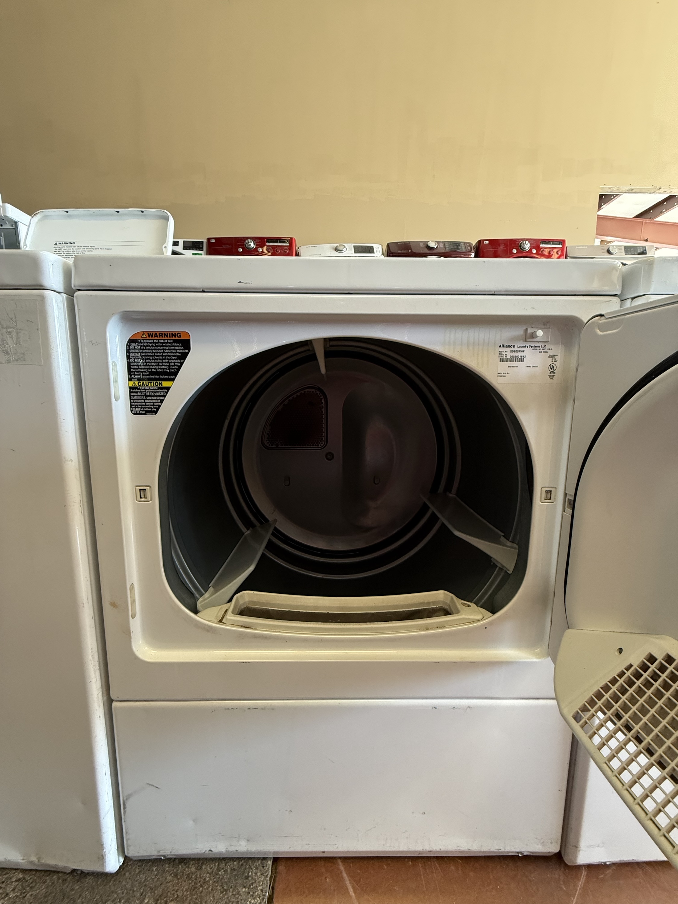 user_872e653d様 Commercial Grade Speed Queen Washer and Dryer Set (w. Agitator) -