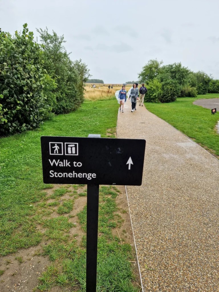 Walk to Stonehenge