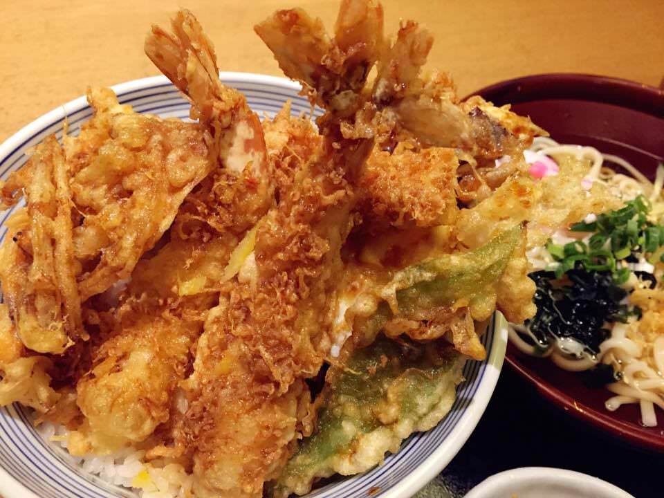天吉屋：黯然銷魂的日本天丼┃台南新光┃台北忠孝┃台北微風┃食記