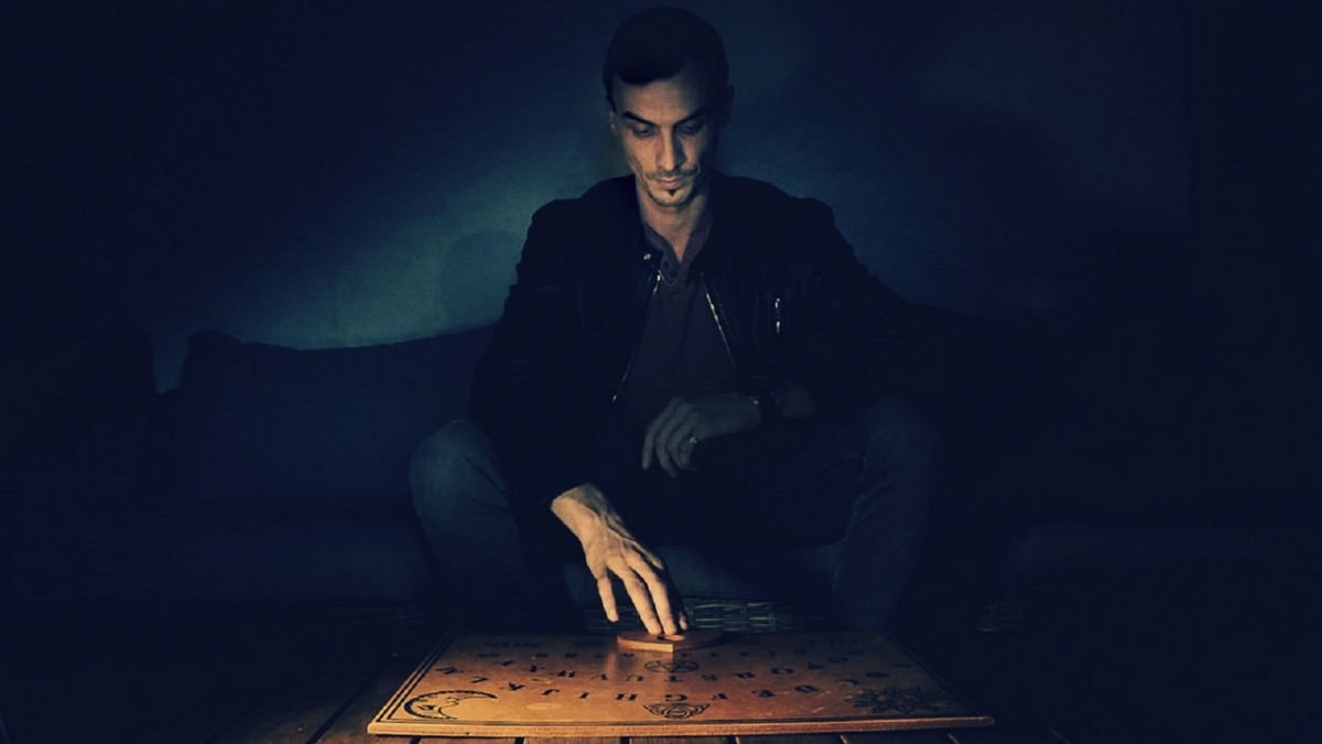 邪靈偵探：Netflix 偽紀錄片，看完電影之後，才是開始發毛的時刻│影評