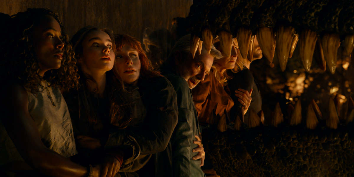 恐龍片界的頂級掠食者IP、《侏羅紀世界：統霸天下》結局 c’est la vie | 影評