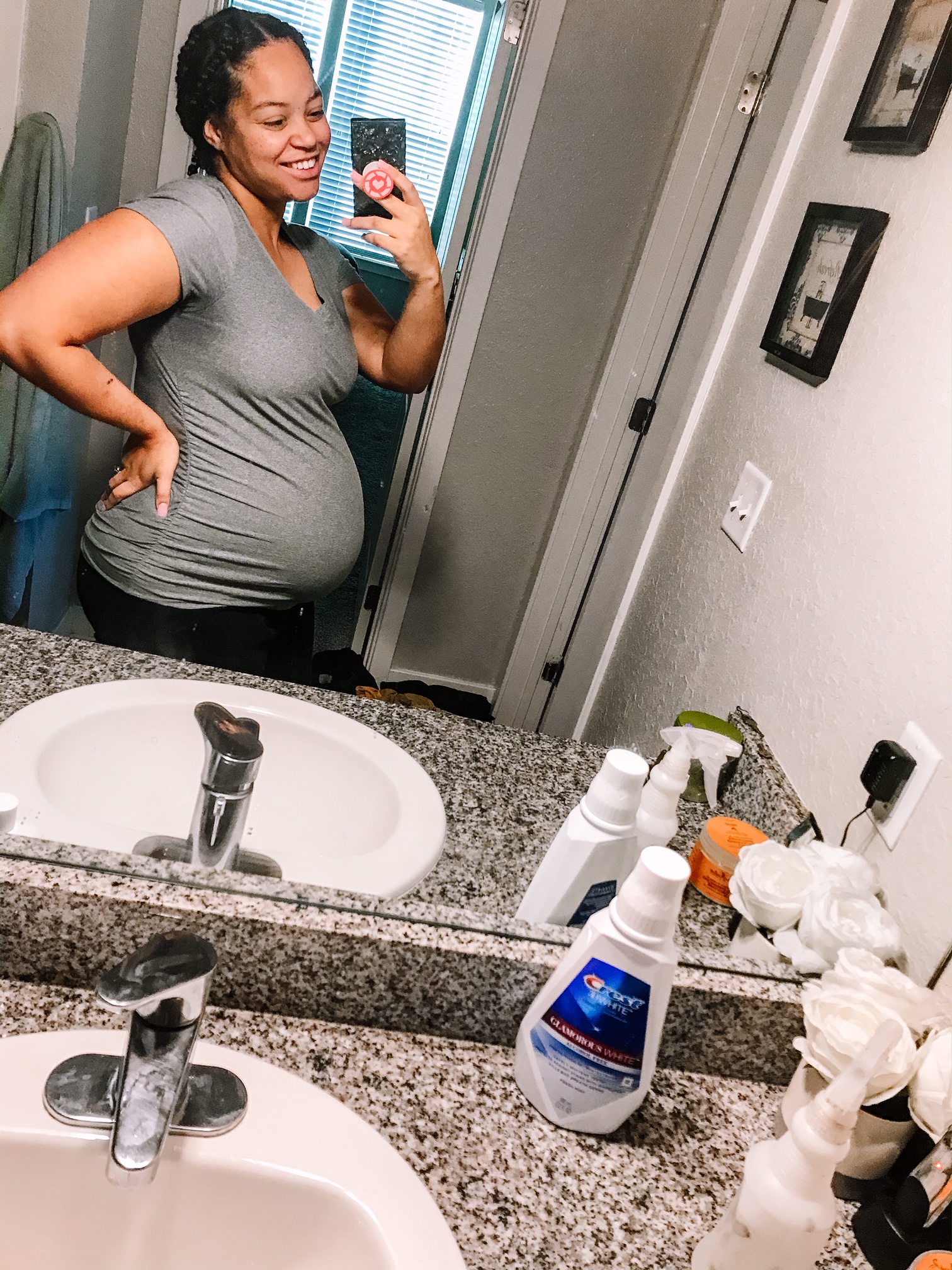 33 weeks pregnant