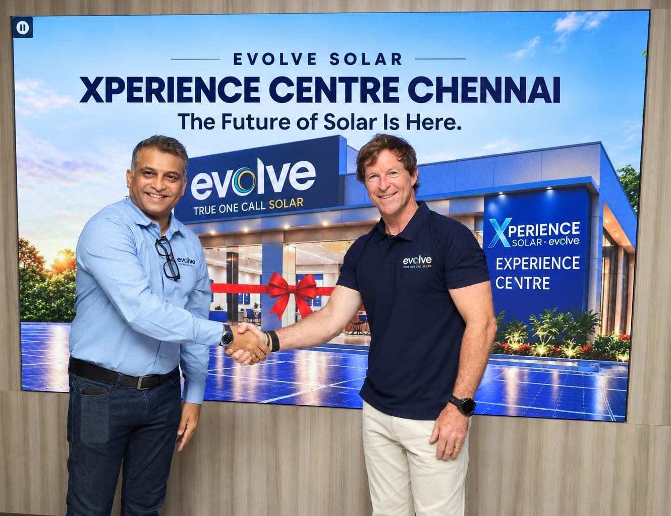 Jonty Rhodes Inaugurates Evolve Solar Xperience Centre in Chennai