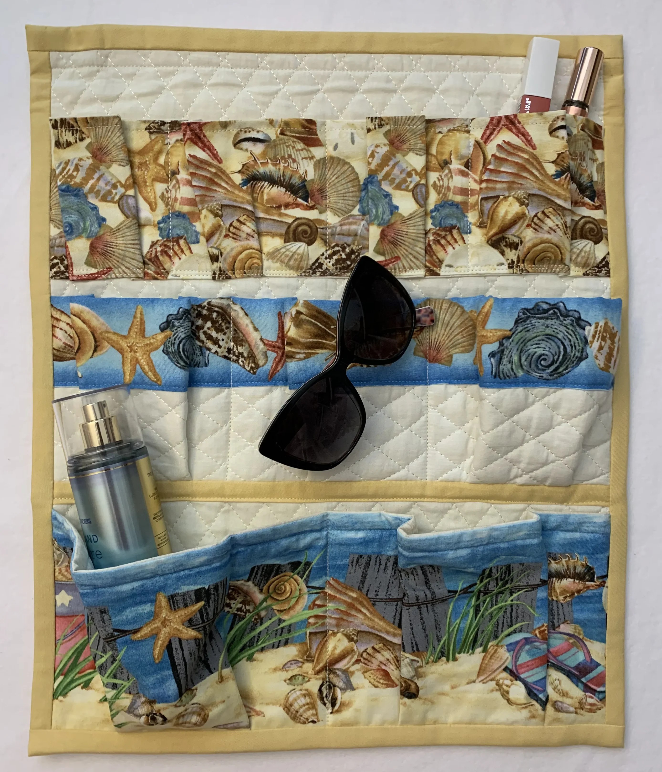 Tranquil Beach - Wall Organizer