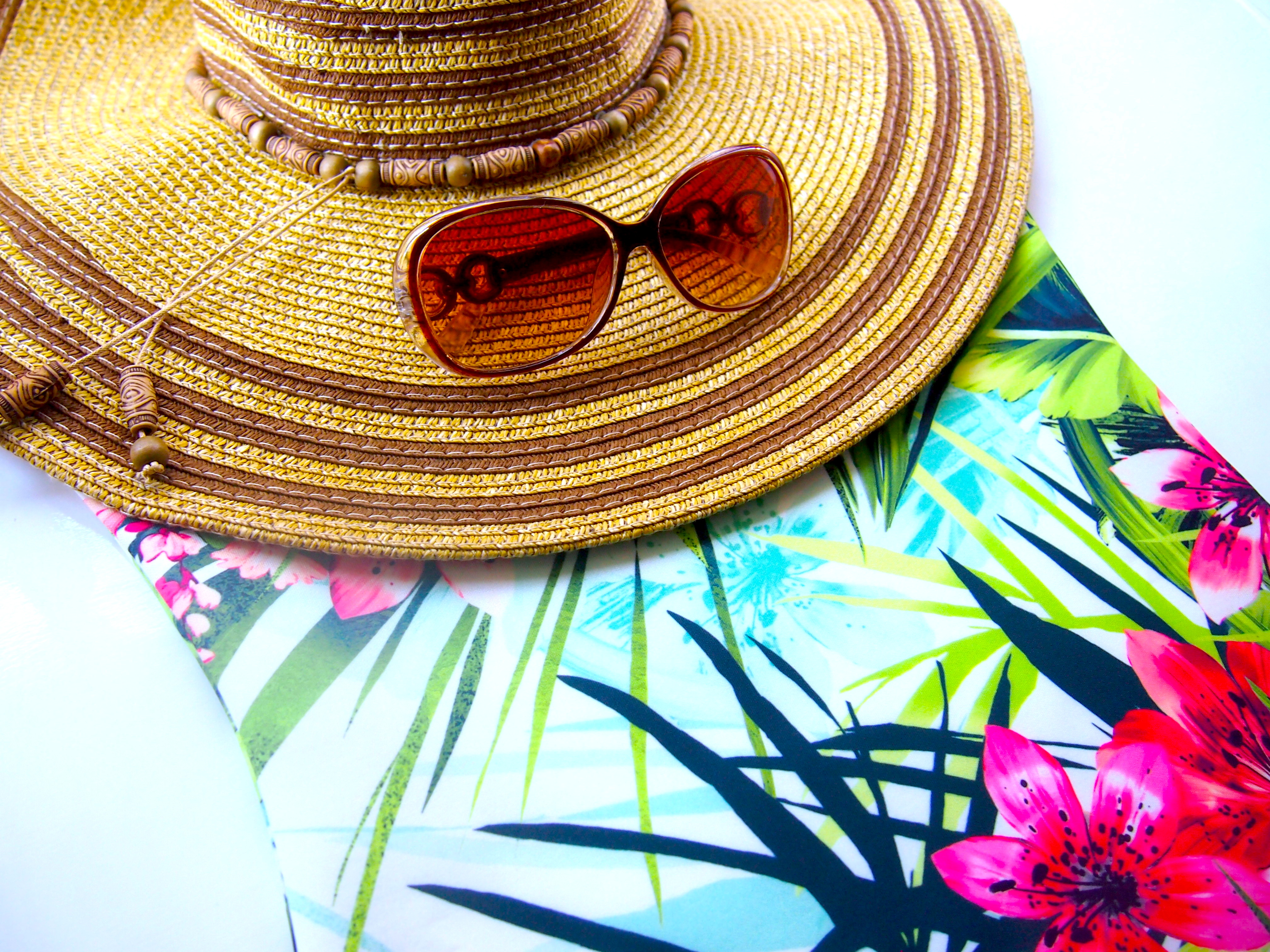 Tropical bandeau dresses are a holiday must