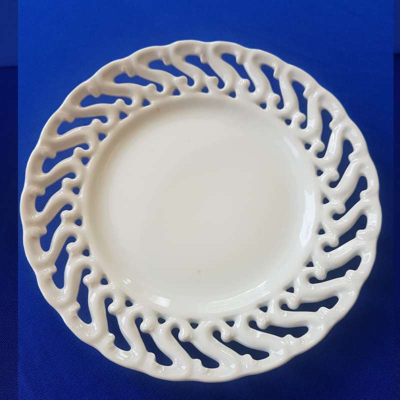 ビンテージ　 ドレスデン　オープンワーク　プレート 8135 DRESDEN/LATTICE OPENWORK PLATE 5 1/2 in. – cherylsporcelain.com