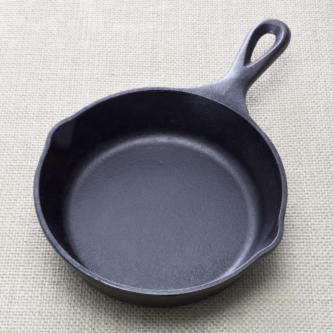 Cast iron Pan