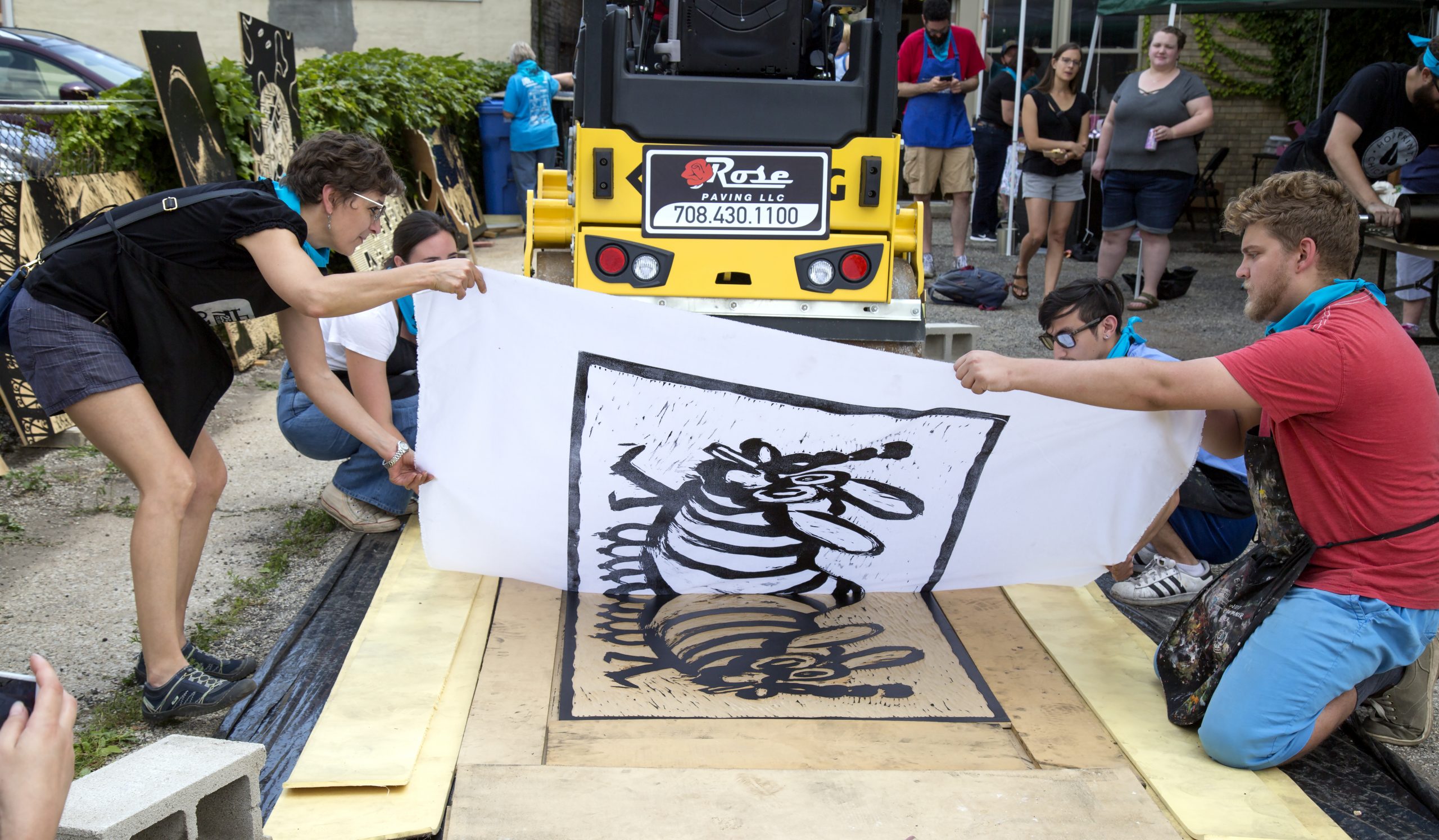 Chicago Printmakers Collaborative puts a steamroller at the center of ...