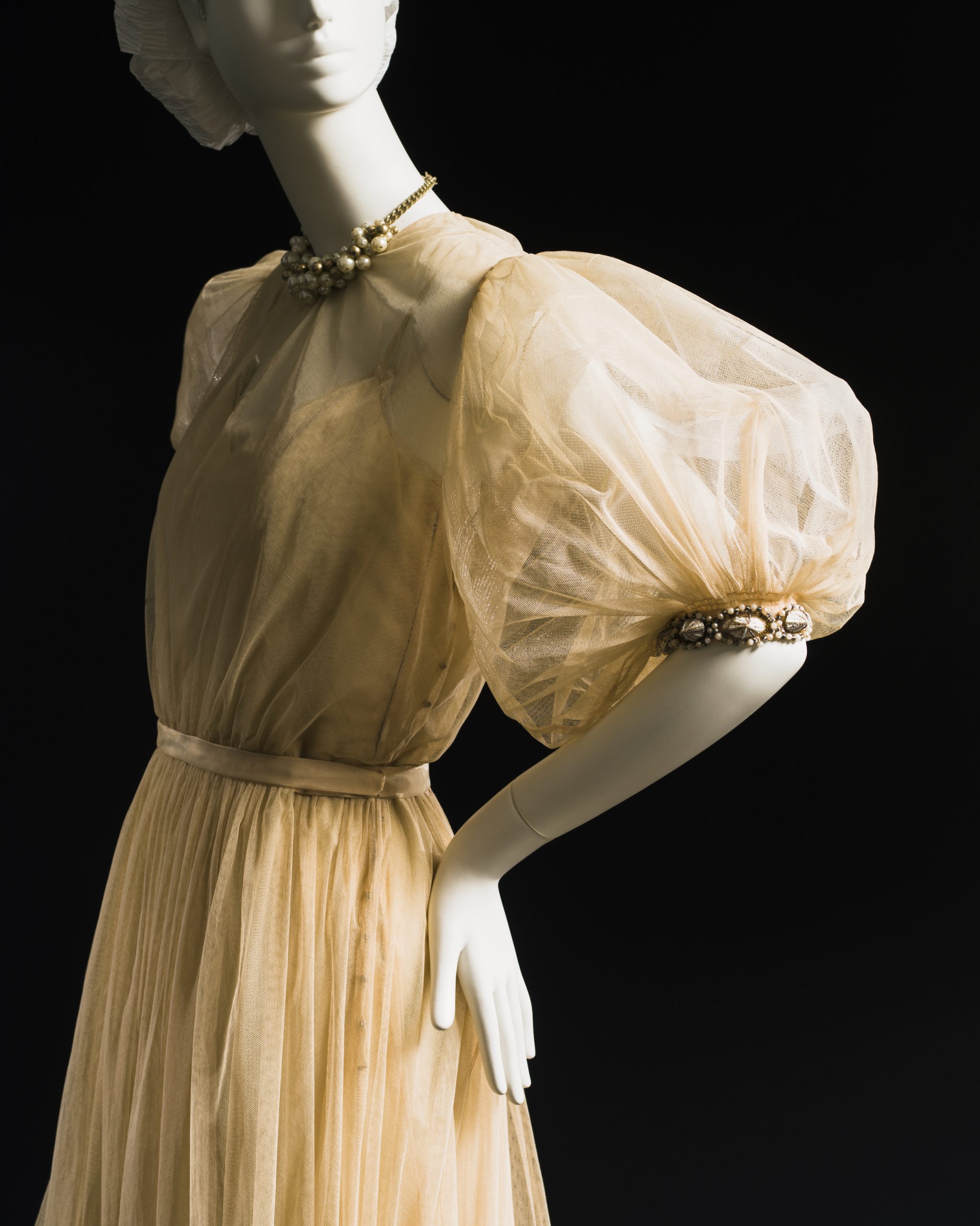 Chicago History Museum features the first American couturier—and he was ...