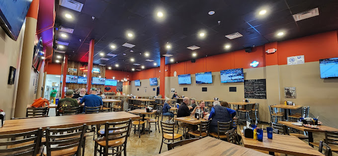 Beer specials in Versailles, Cluckers Versailles