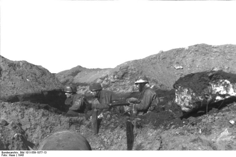 Russland, Fallschirmjäger in Schutzstellung