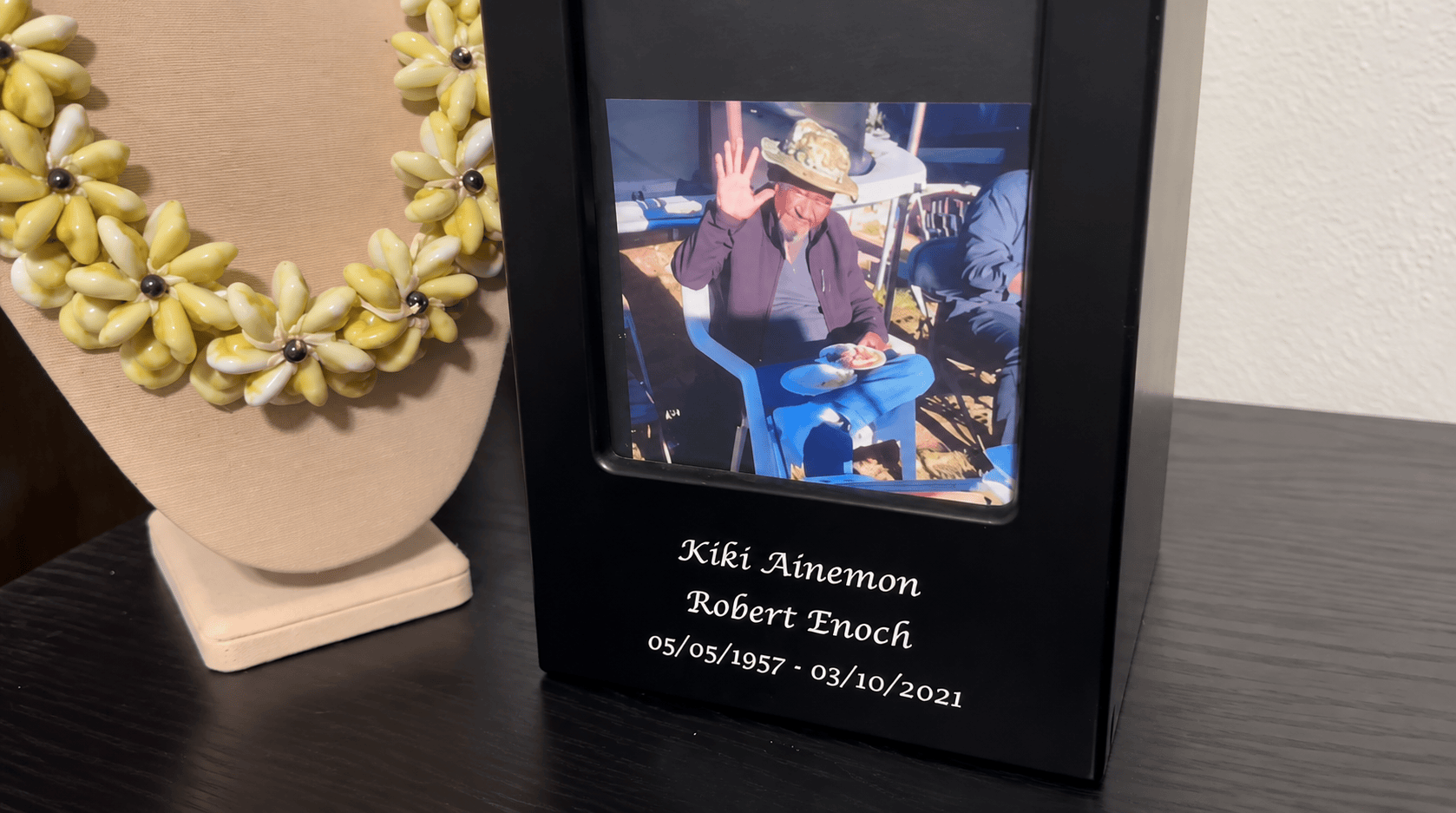 Robert Enoch: Voice of the Islands