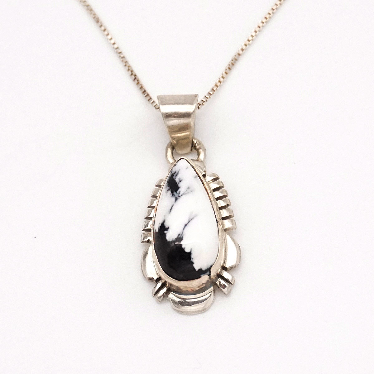 White Buffalo Necklace JF, Navajo
