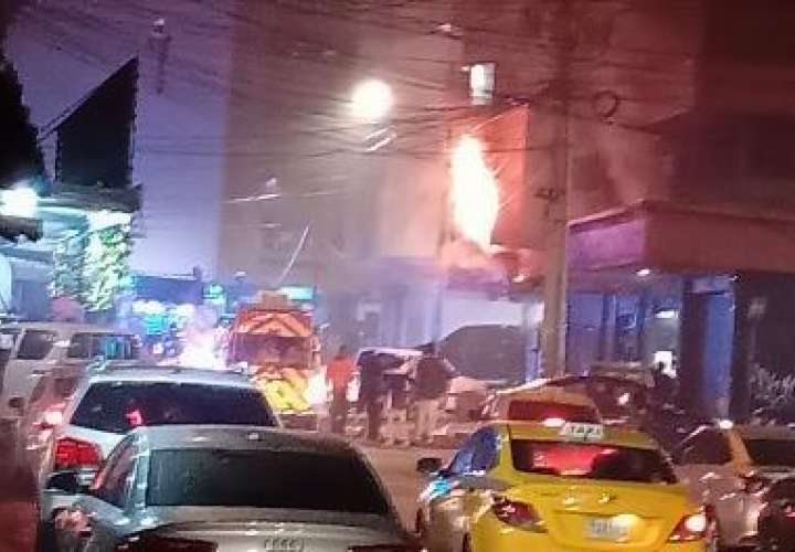 Calidonia一酒吧餐厅发生火灾引发恐慌