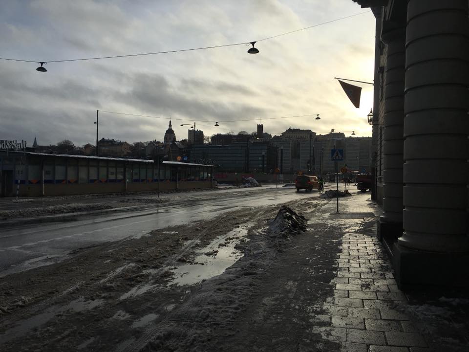 Crossing the street to board the ferry