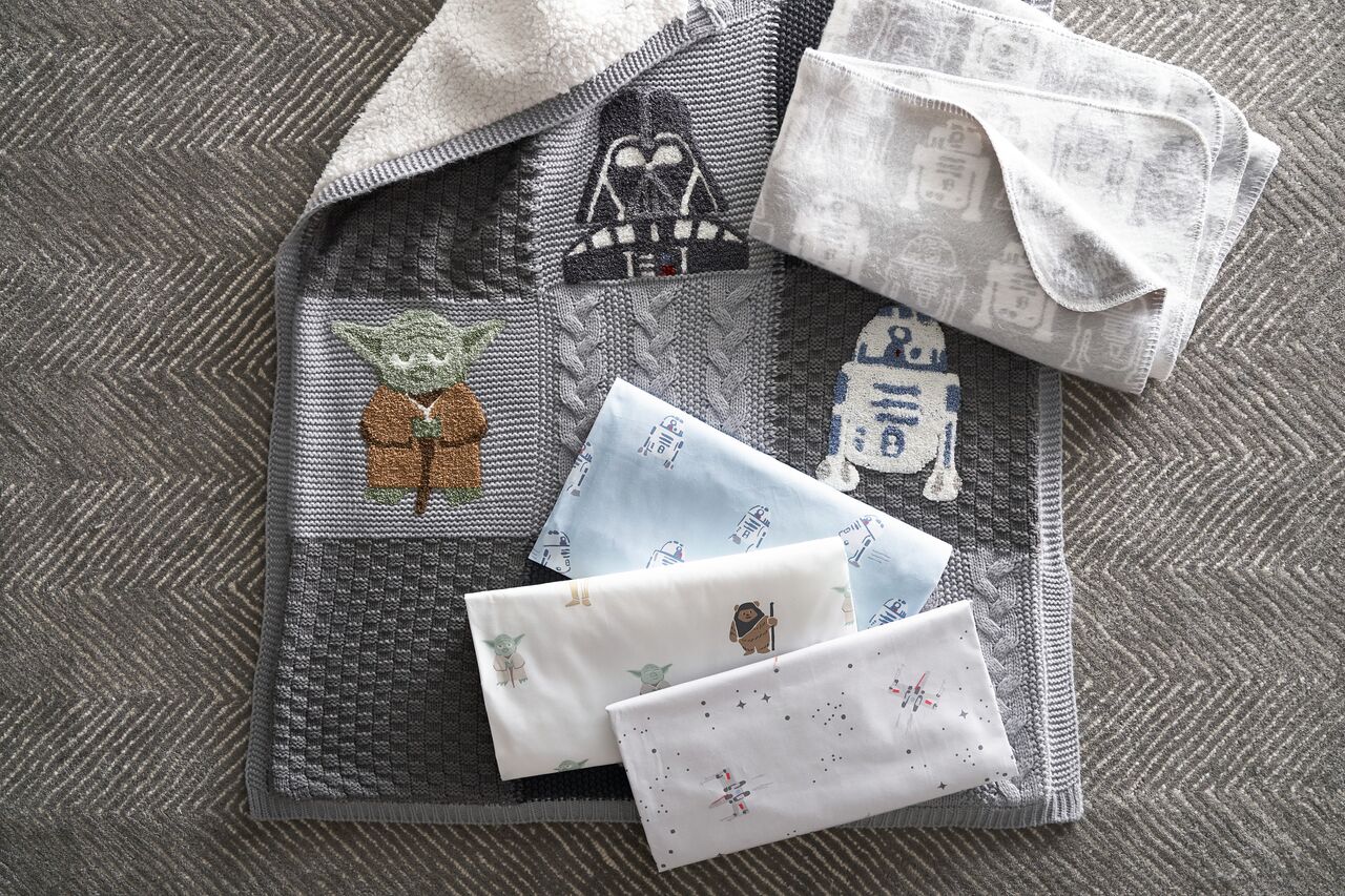 F18sp05_Blankets_ka_ALTPIP_01 2_preview
