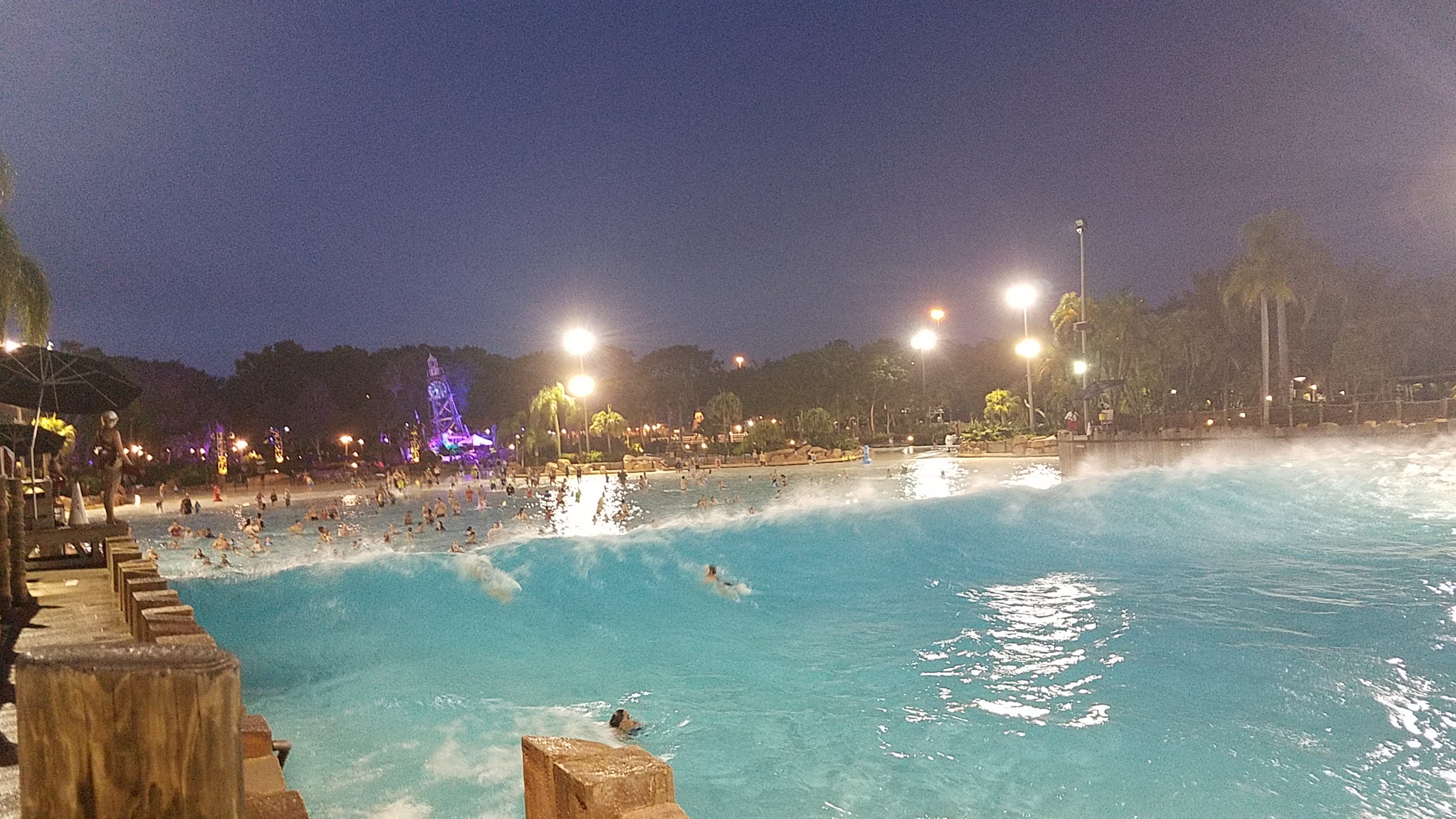 H2O Glow Nights