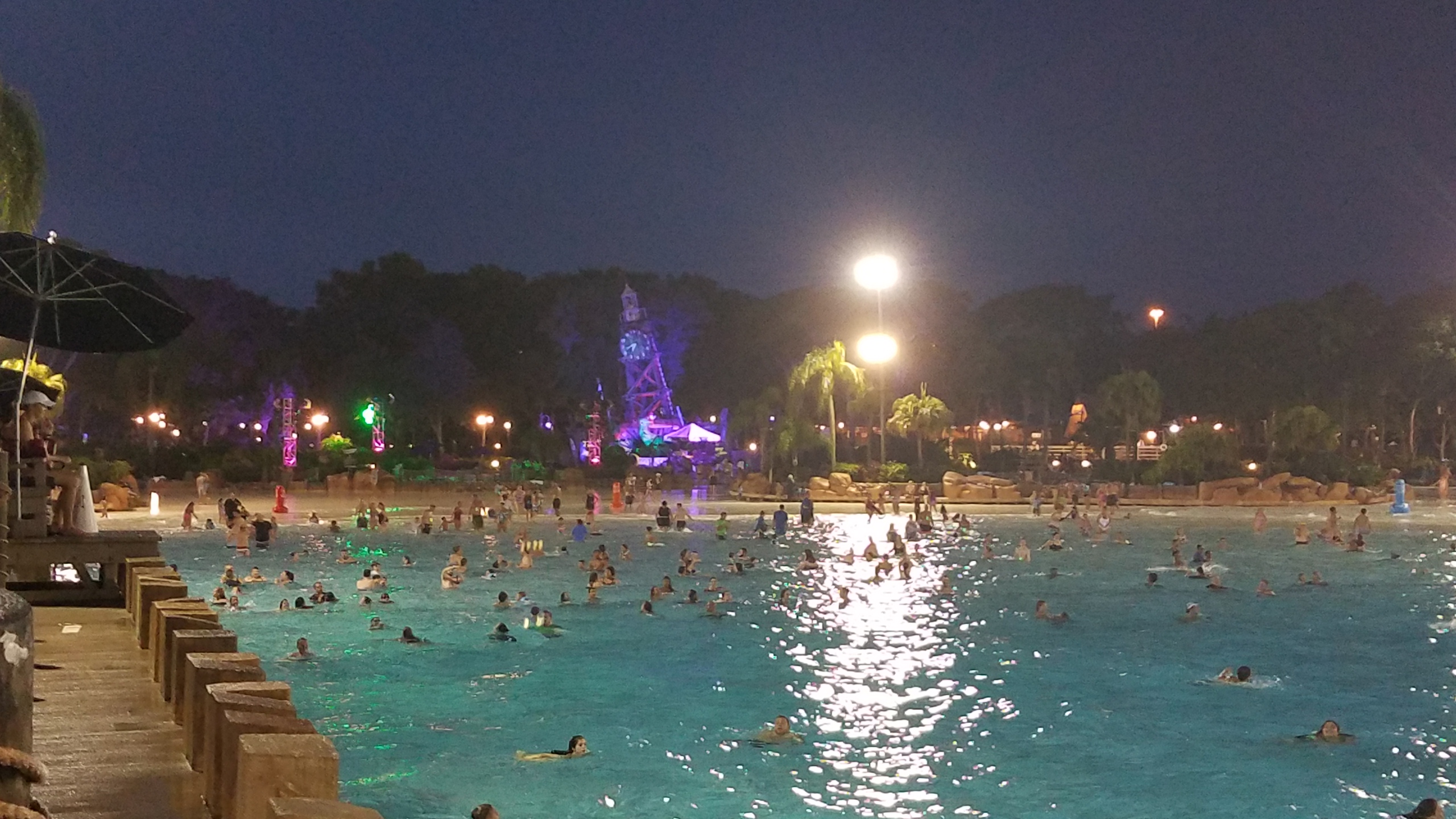 H2O Glow Nights