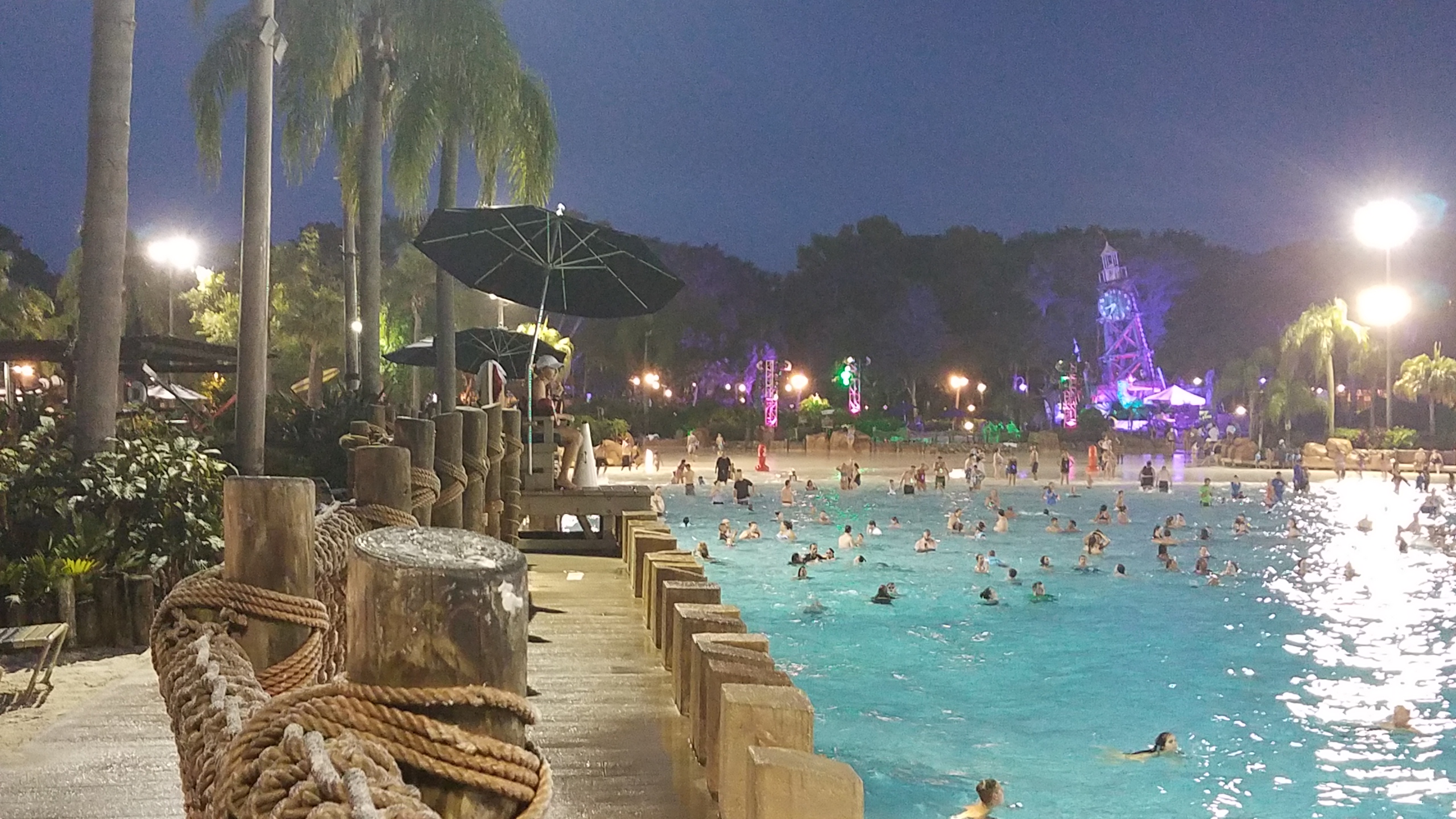 H2O Glow Nights