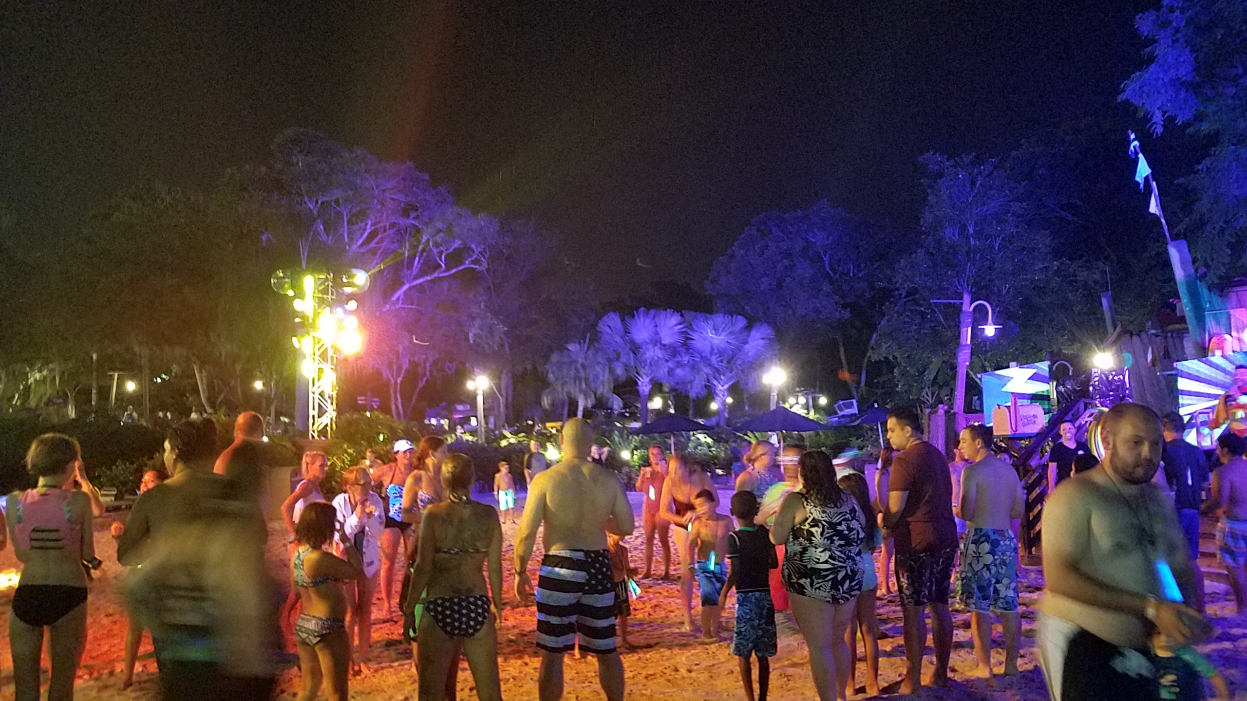 H2O Glow Nights