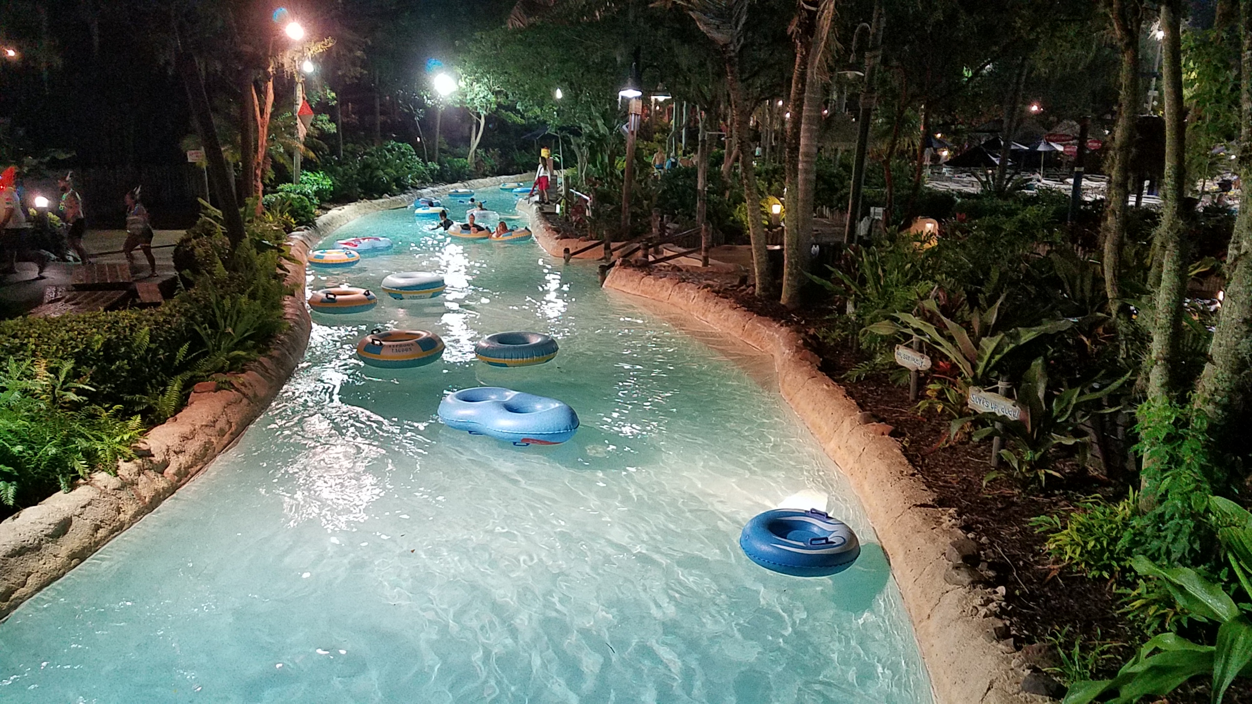 H2O Glow Nights