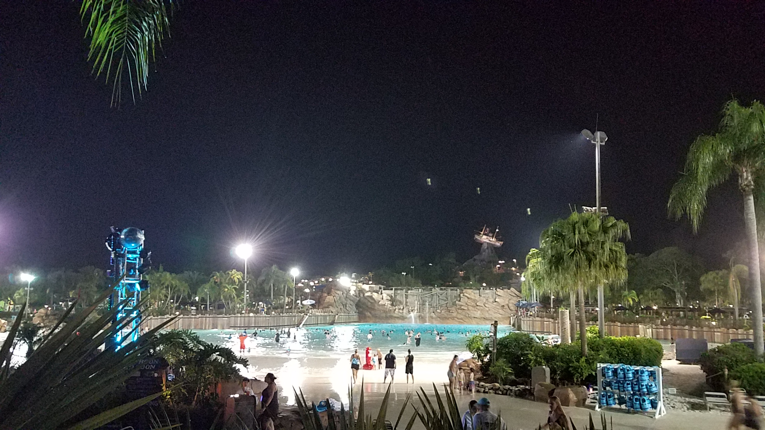 H2O Glow Nights