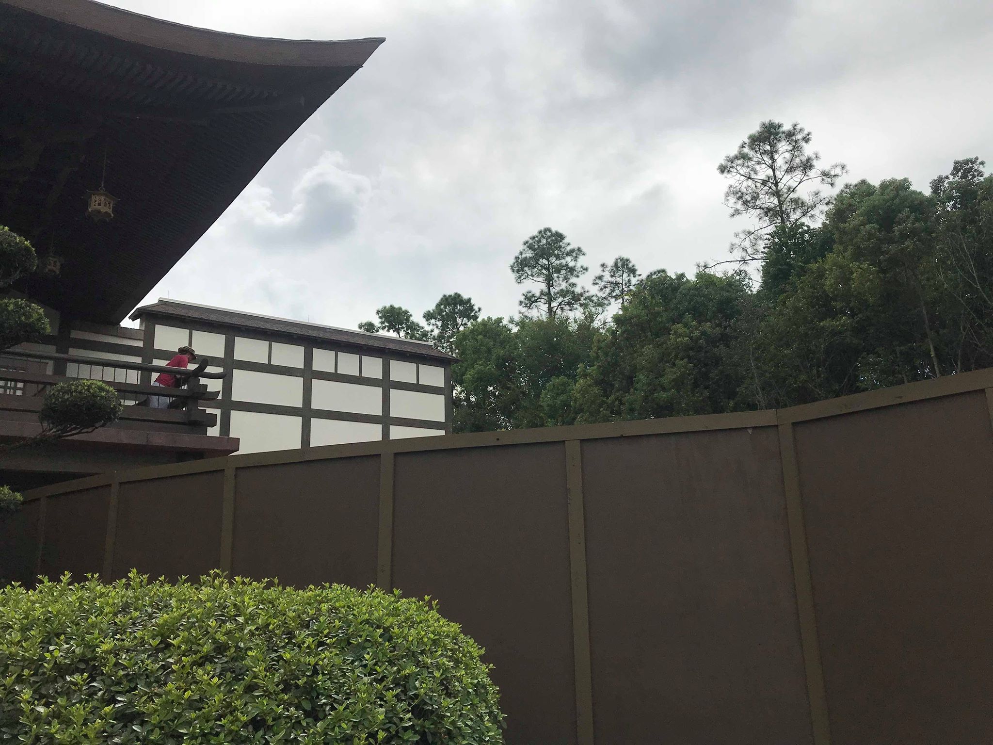 What’s NEW in Epcot?? Japan construction walls are up for a NEW restaurant!