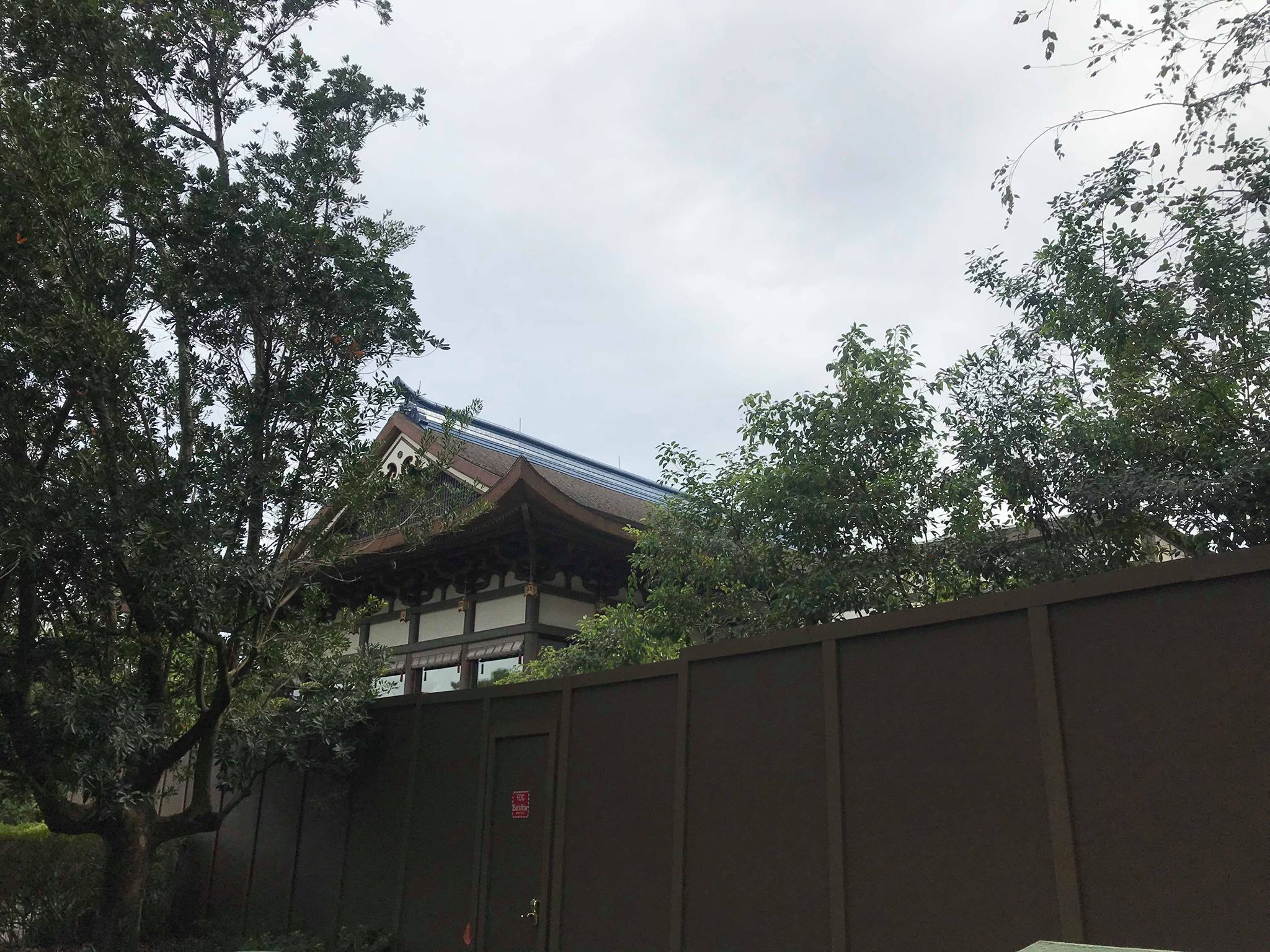 What’s NEW in Epcot?? Japan construction walls are up for a NEW restaurant!