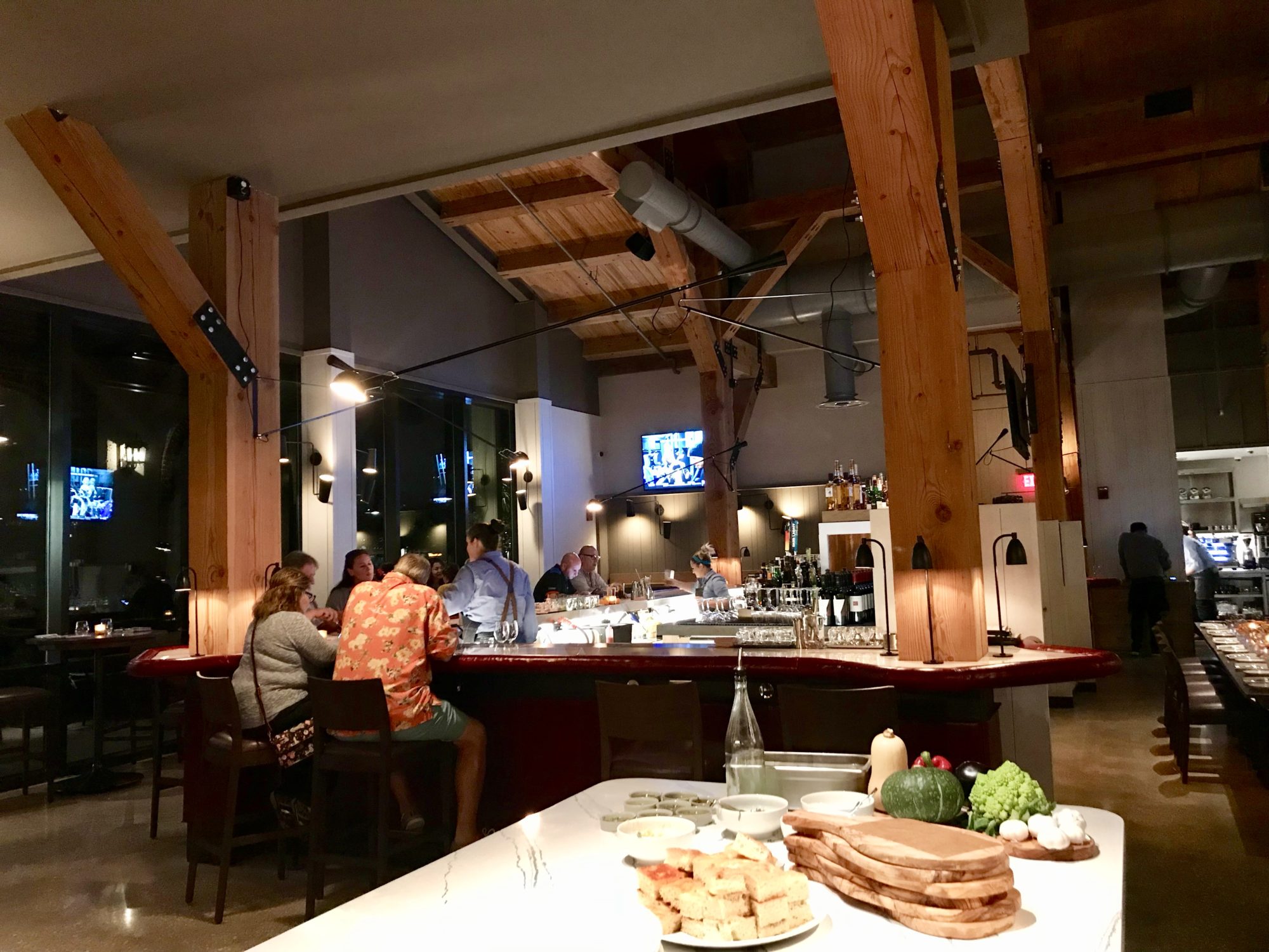 Wolfgang Puck Bar & Grill - Review