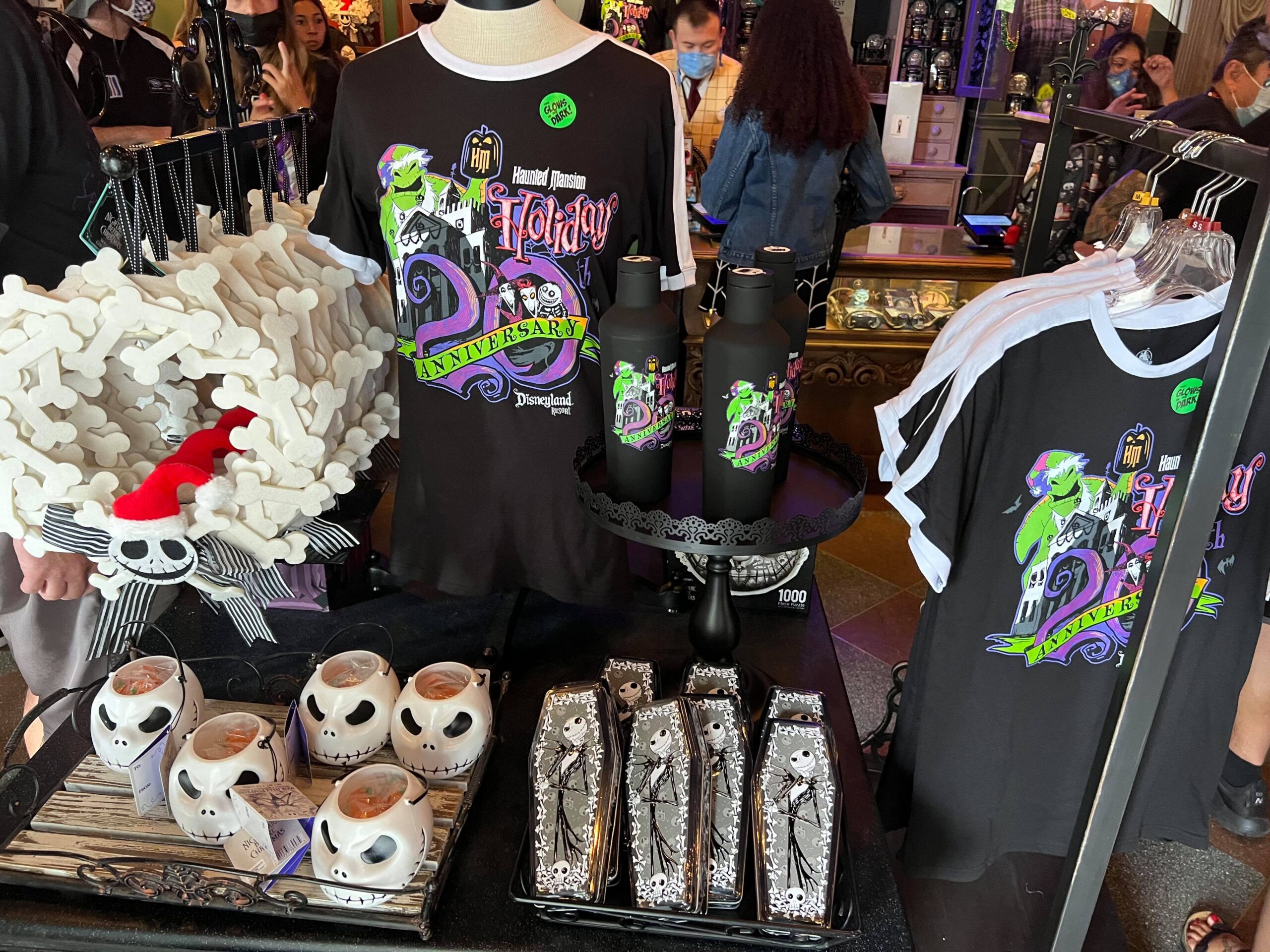 merch