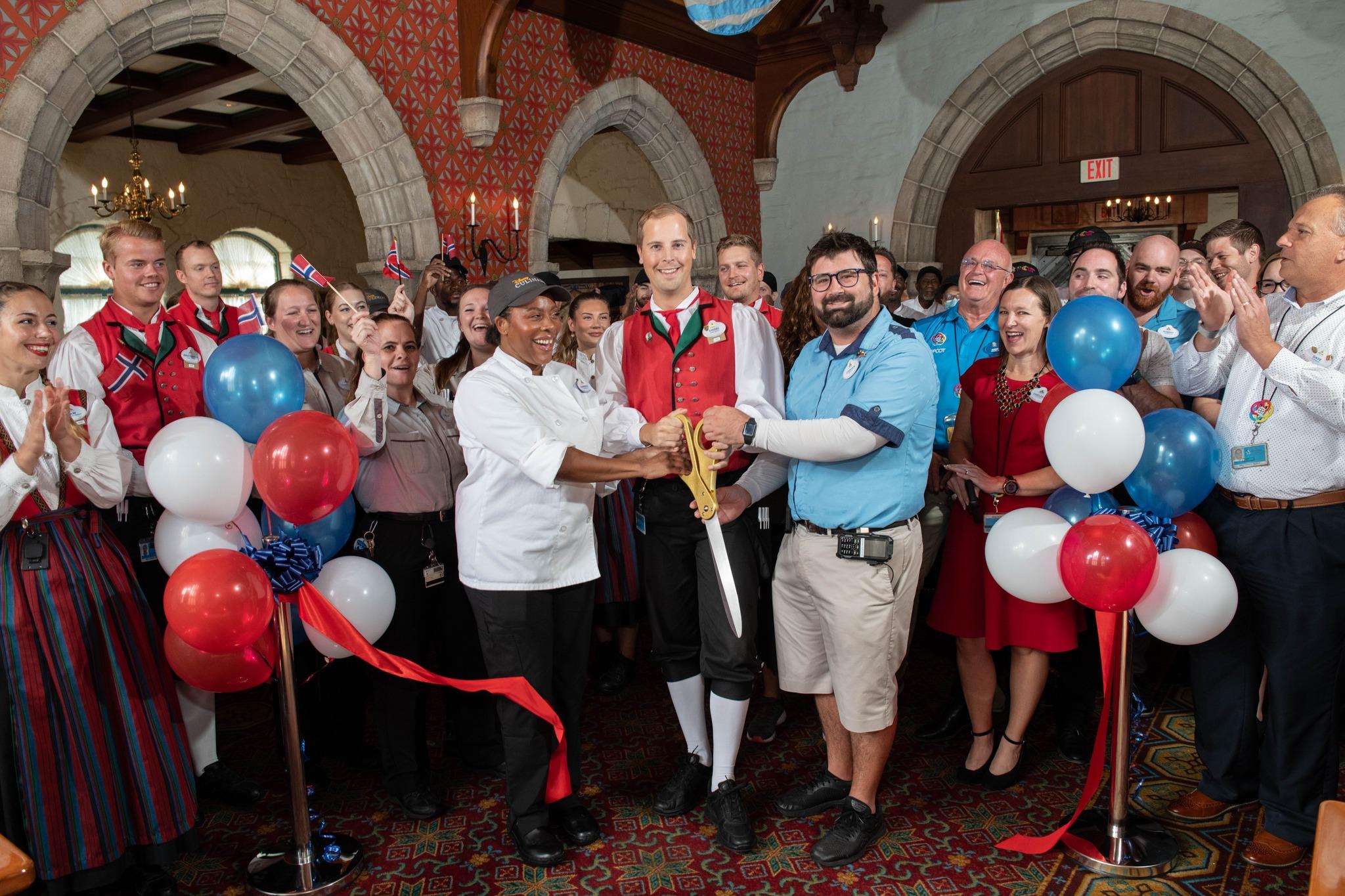Cast Members Celebrate the Reopening of Akershus Royal Banquet Hall ...