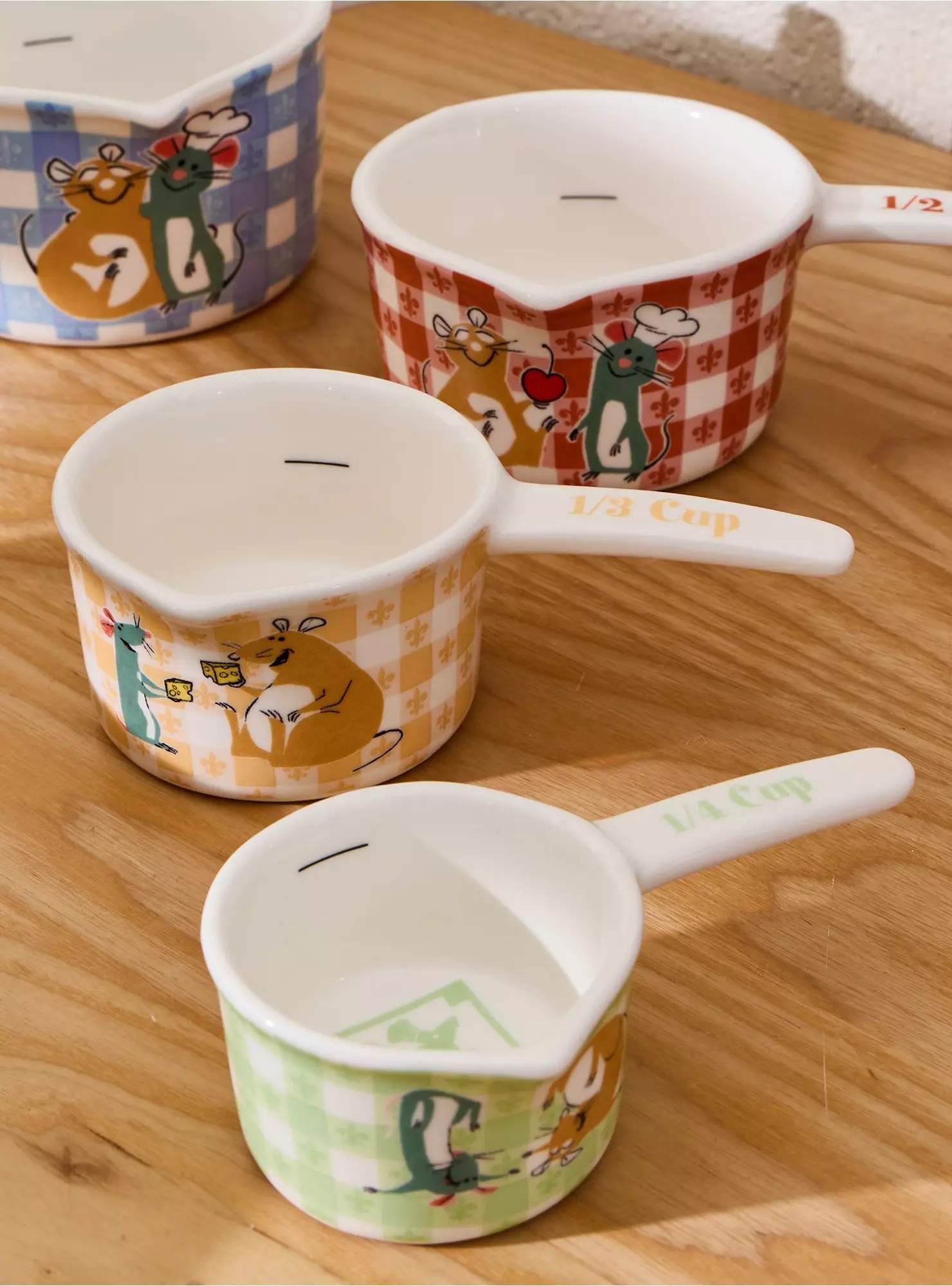 Ratatouille Gingham Ceramic Measuring Cup Set