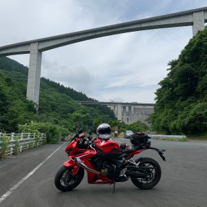 秩父・滝沢ダムを下から眺めるwith CBR650R