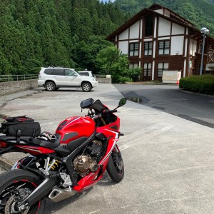 道の駅大滝温泉にてwith CBR650R