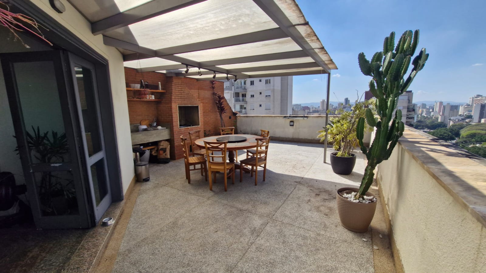Cobertura Duplex de 185 m² à Venda na Bela Vista – 3 Dormitórios, Suíte, Varanda, Área Gourmet e 2 Vagas
