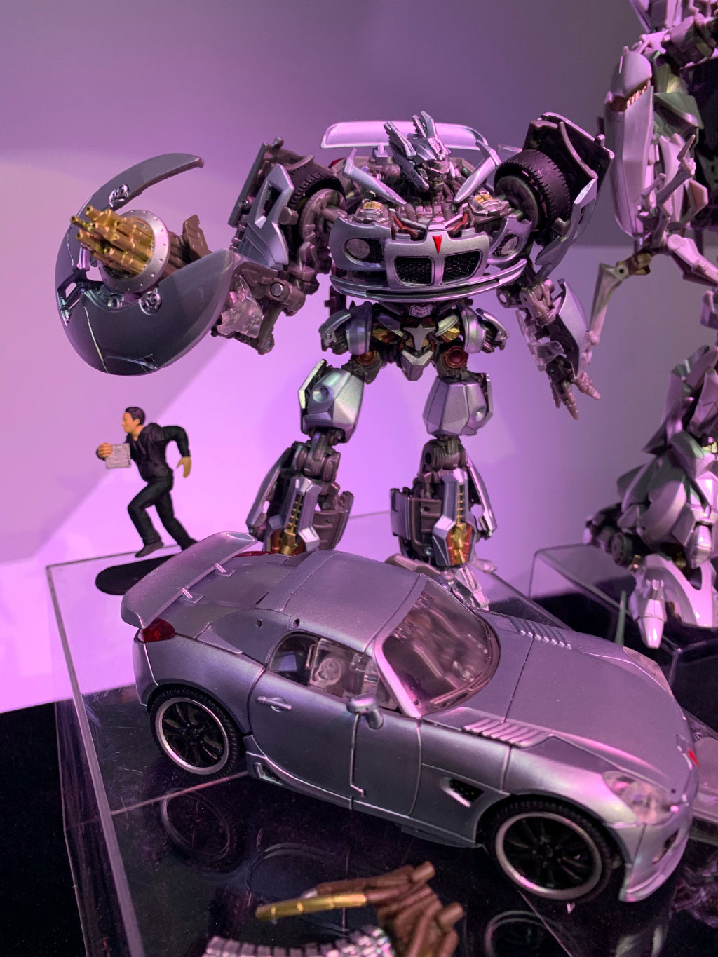 日報：マスターピースムービーシリーズ「MPM-8 メガトロン」＆「MPM-9