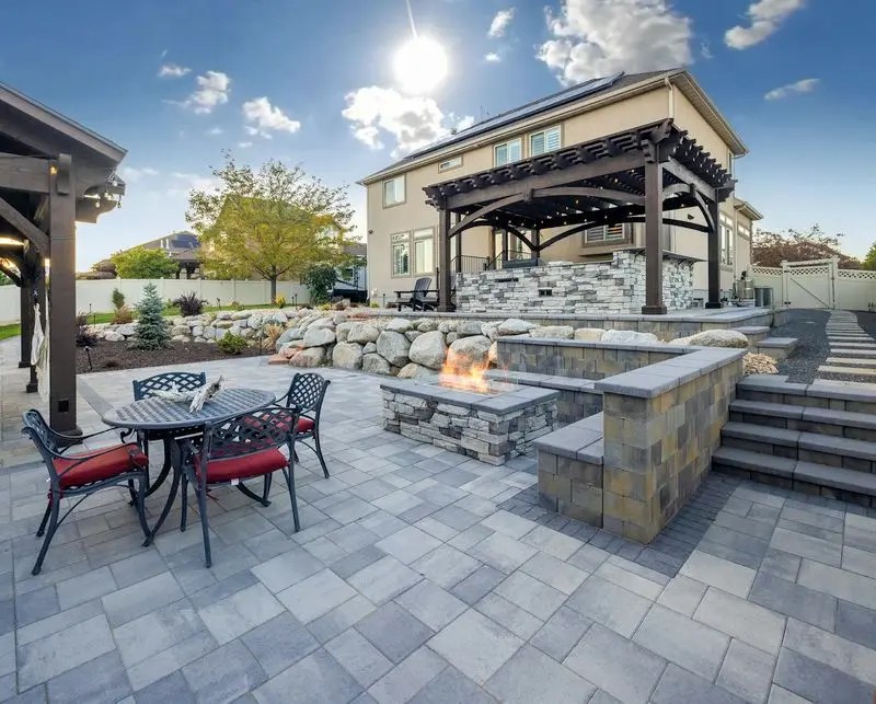 Essential Outdoor Kitchen Features