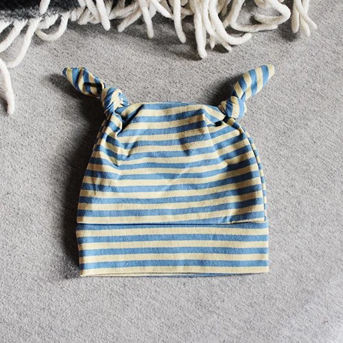 Kids Beanie - Blue and beige - 9 /10 years Pookysnail