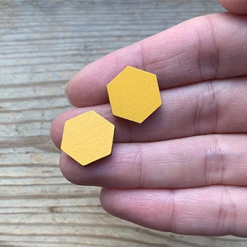 Hexagonal stud earrings - Yellow, Large Sandia Dublin
