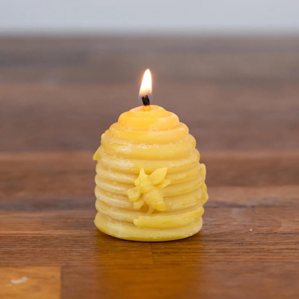 Beehive candle - single Hanna's bees