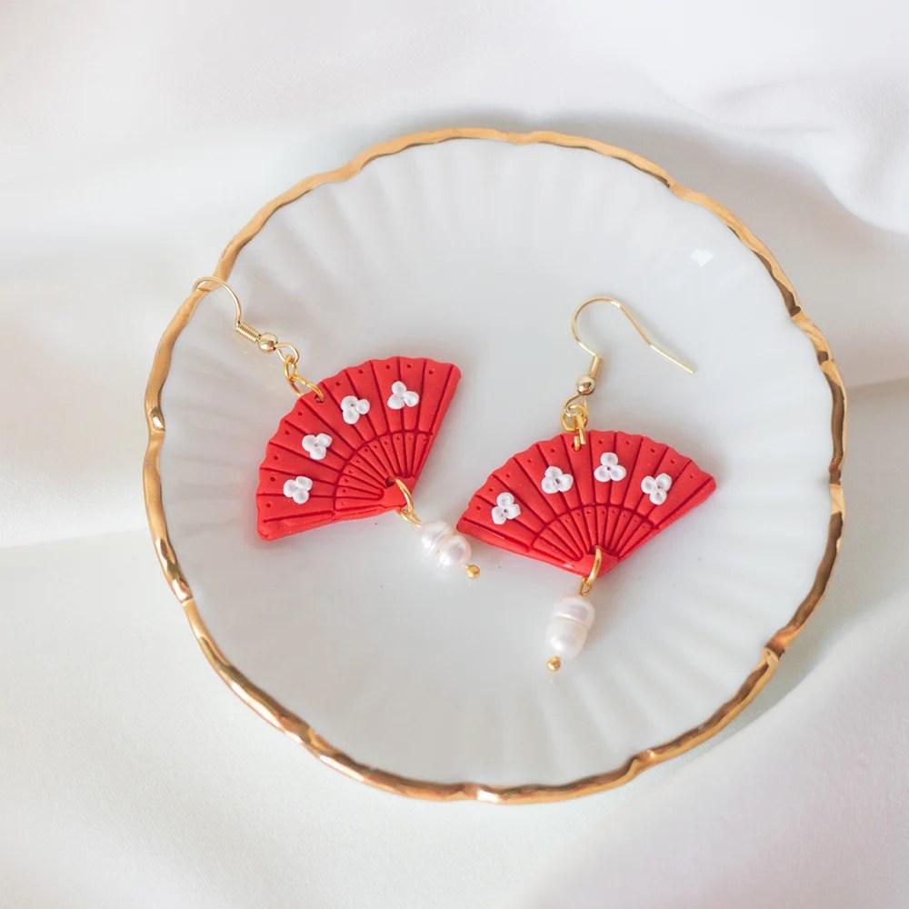 Susan Taylor earrings - Fan